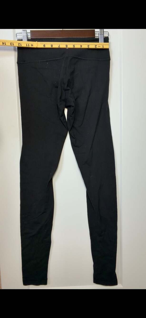 Lululemon Black Athletic Yoga Leggings_A100 - Picture 4 of 6